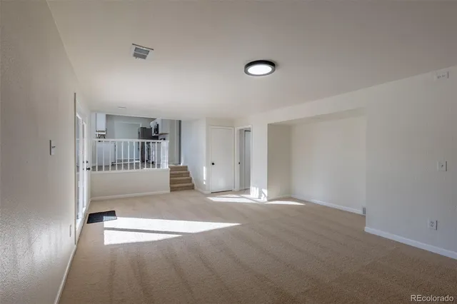 a view of livingroom with furniture