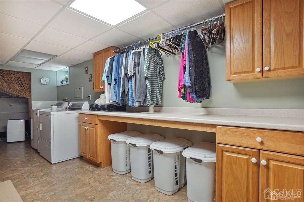 8 Tamarack Road Edison, NJ 08820 - Photo 24 of 31 a view of a walk in closet