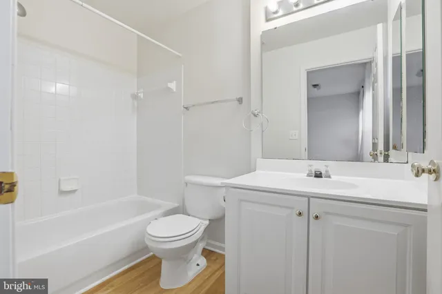 $3,400 | 2957 Huntington Grove Square, Alexandria, VA 22306