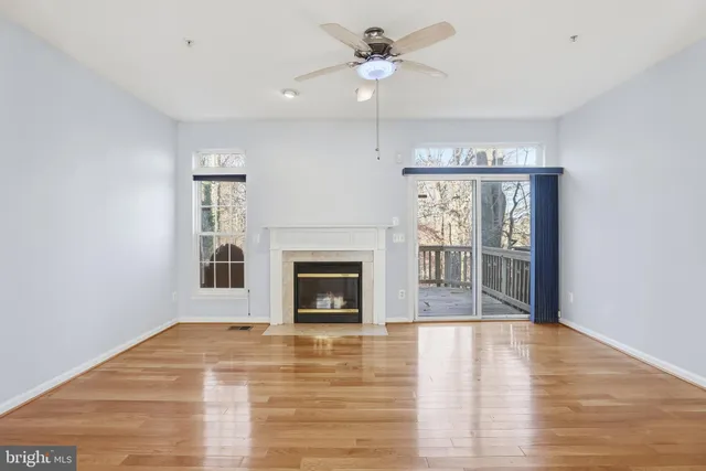 $3,400 | 2957 Huntington Grove Square, Alexandria, VA 22306