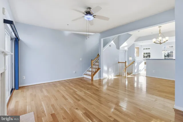 $3,400 | 2957 Huntington Grove Square, Alexandria, VA 22306