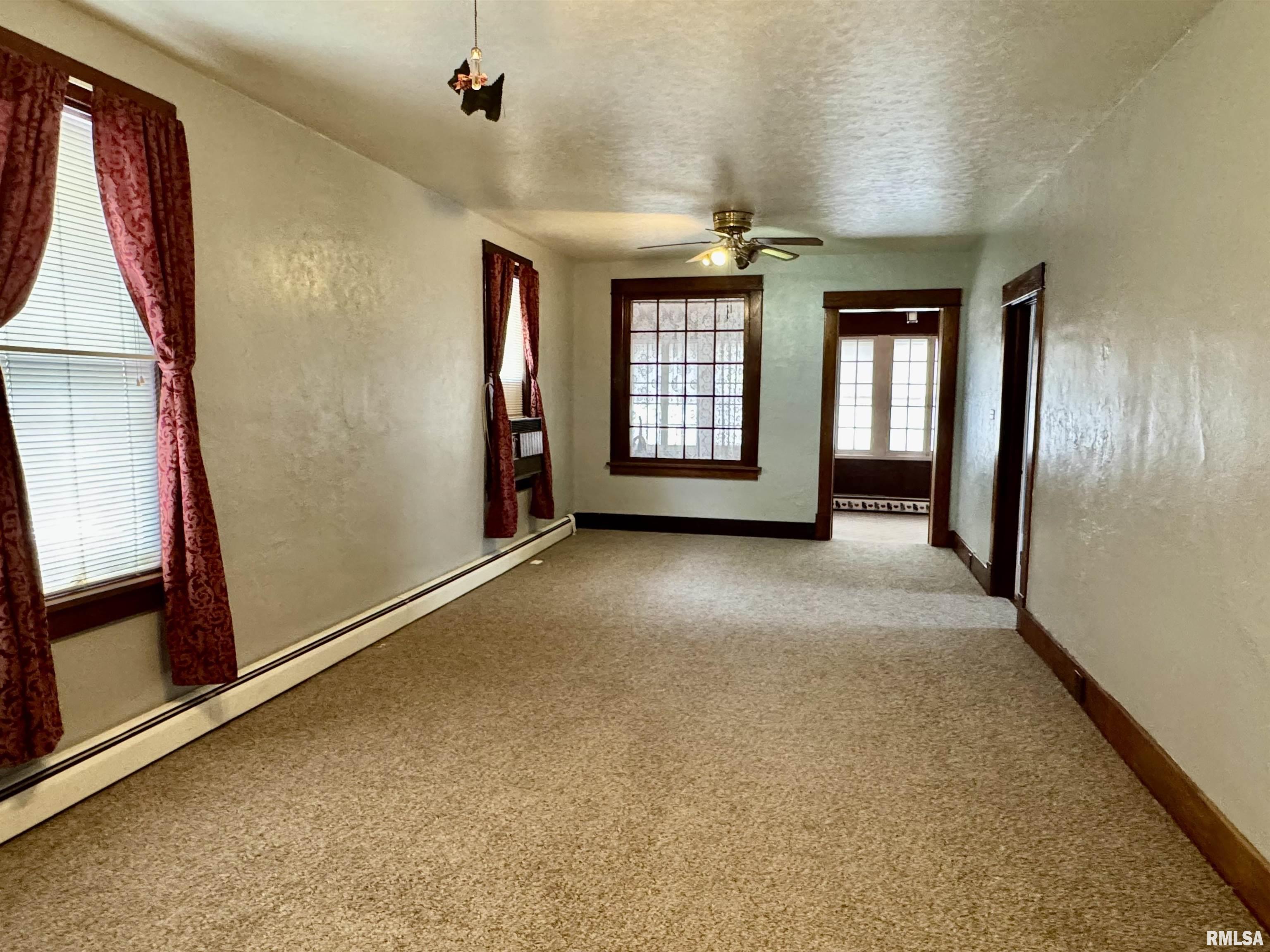 699 Baxter Court Canton, IL 61520 - Photo 8 of 35
