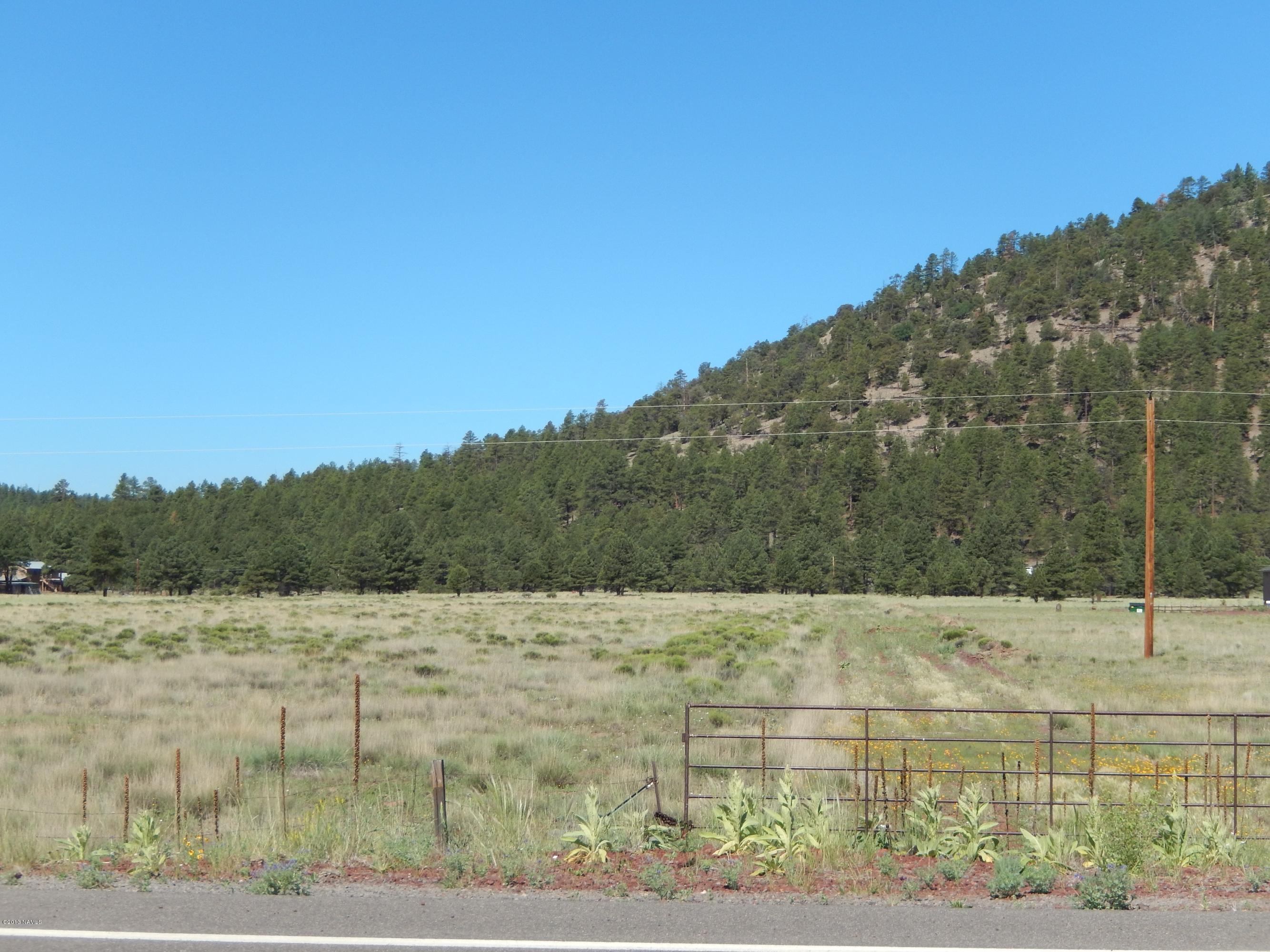 3 North Spring Valley Road Parks, AZ 86018 - Photo 9 of 13 498