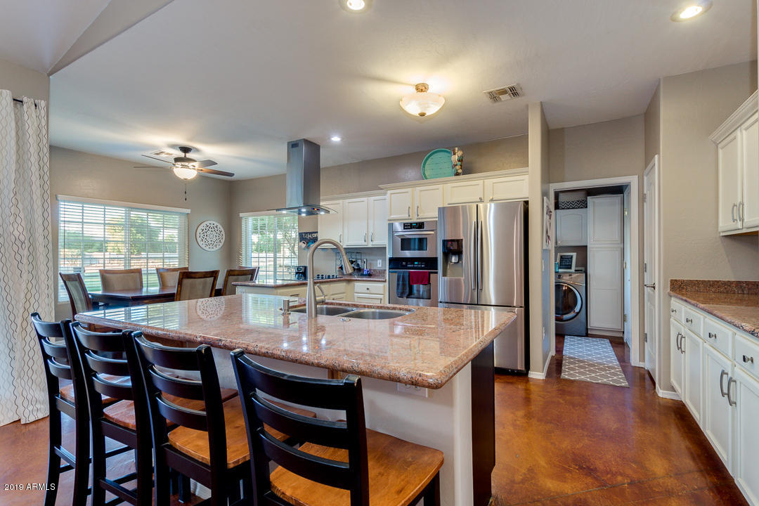16421 South Greenfield Road Gilbert, AZ 85295 - Photo 6 of 30 18-Greenfield