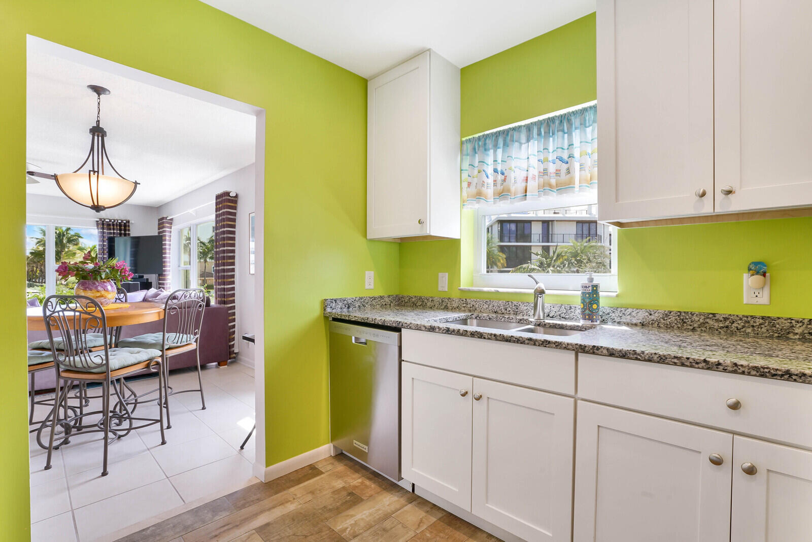 107 Inlet Way, Unit 3 Palm Beach Shores, FL 33404 - Photo 21 of 49 Upgraded Kitchen
