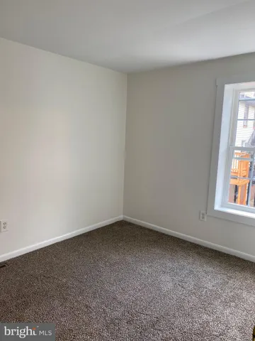 $1,250 | 323 East Chestnut Street, Unit 5, Coatesville, PA 19320