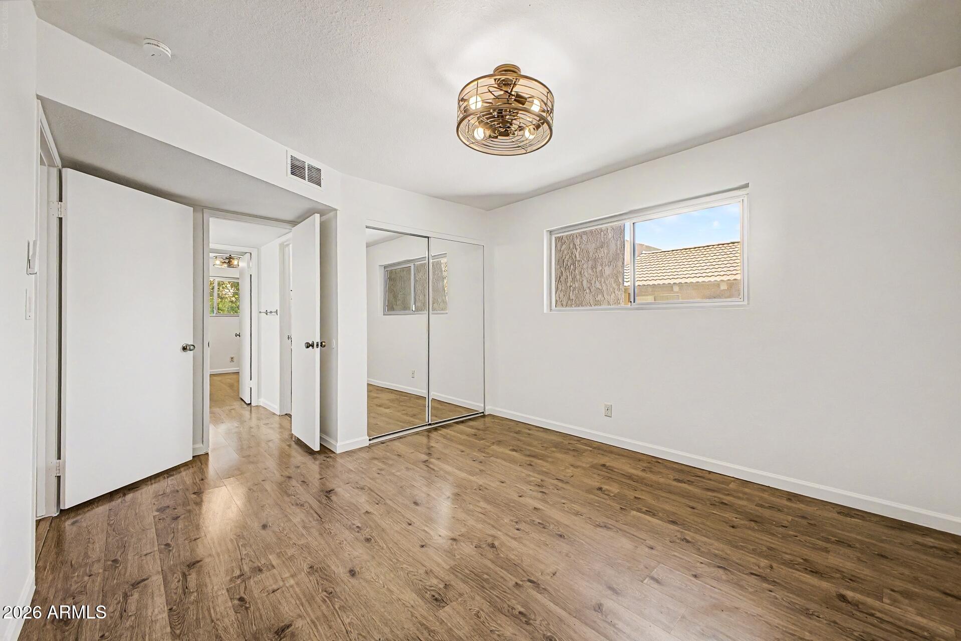 5525 East Thomas Road, Unit R13 Phoenix, AZ 85018 - Photo 9 of 30 28-Thomas