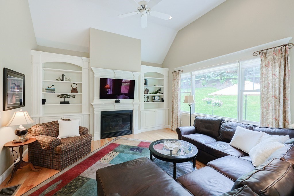 40 Adams Farm Road, Unit 40 Shrewsbury, MA 01545 - Photo 7 of 40 Gallery Image 7