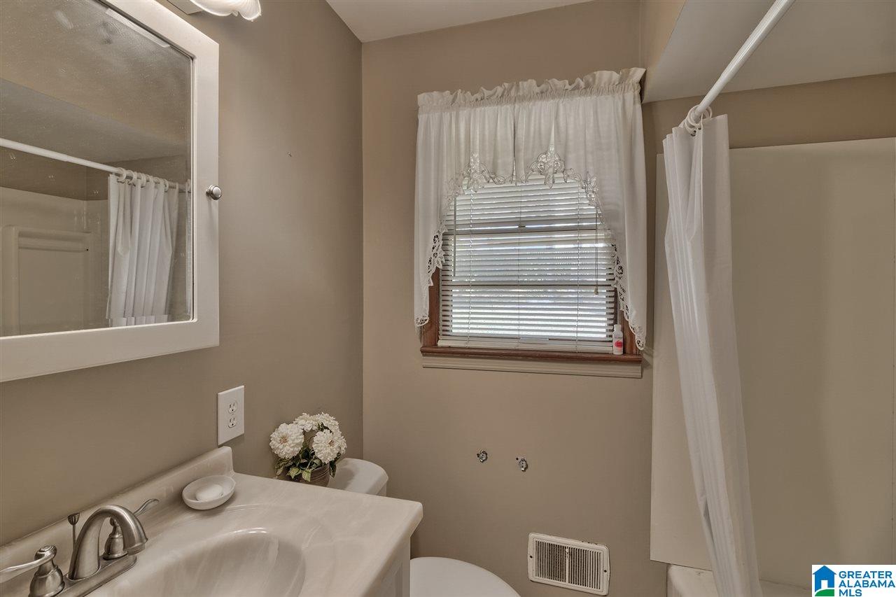 1204 5th Street West Jasper, AL 35501 - Photo 13 of 17