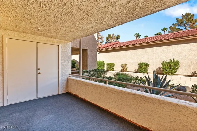 $244,900 | 3827 Desert Marina Drive, Unit 211, Laughlin, NV 89029