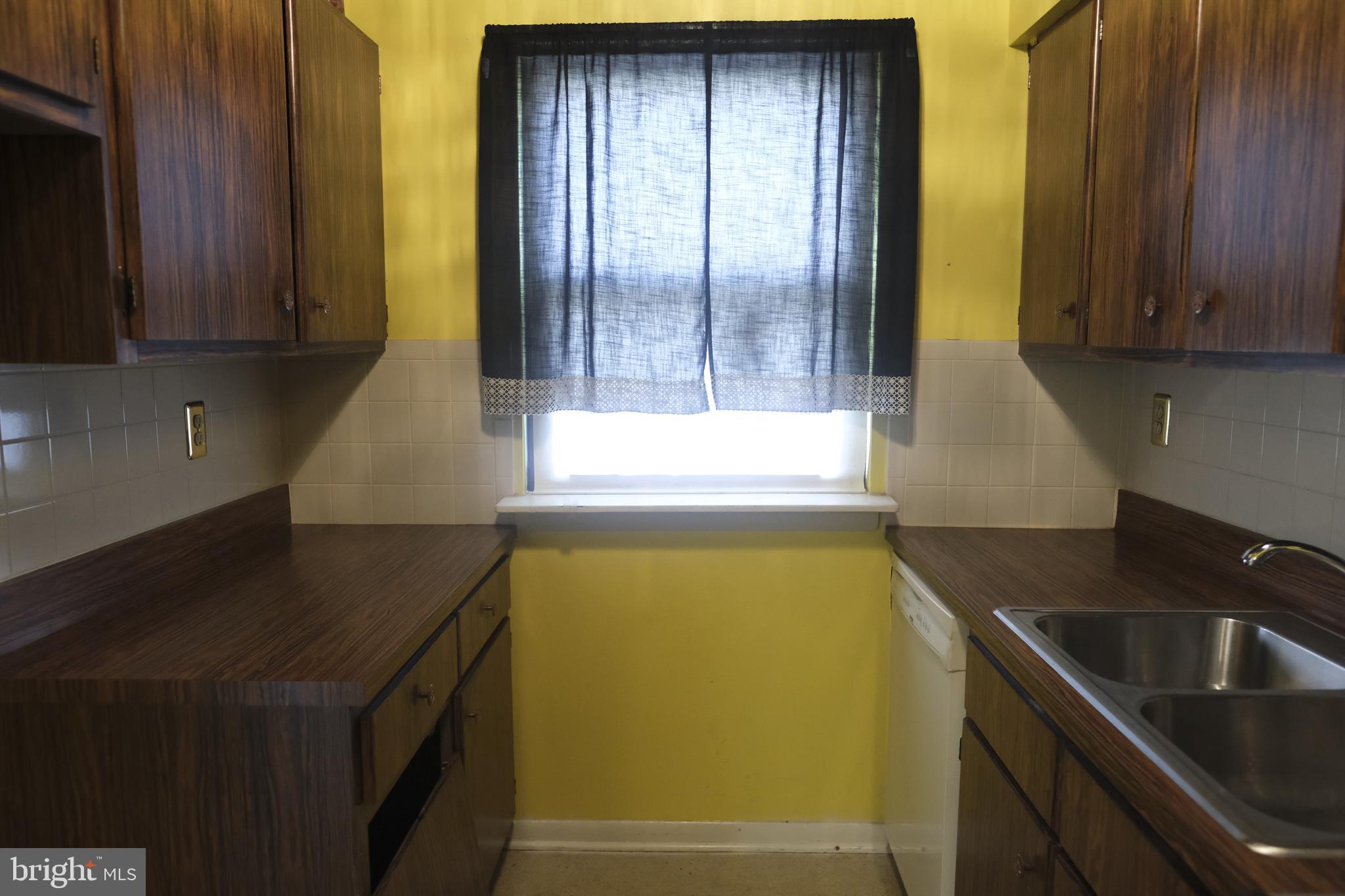 1475 Mt Holly Road, Unit F4 Beverly, NJ 08010 - Photo 3 of 10