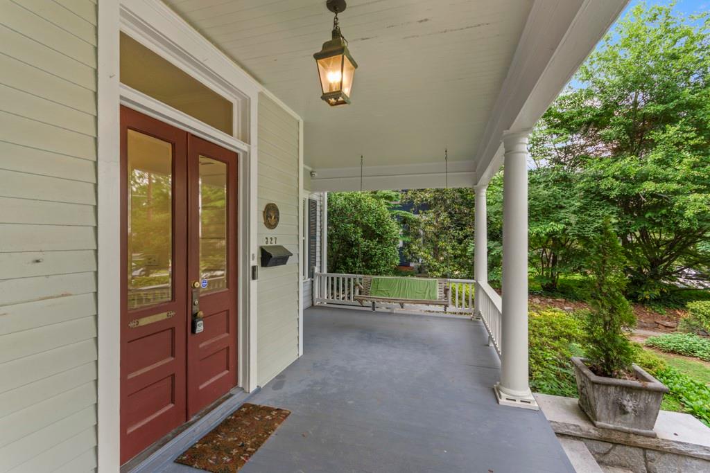 327 Adams Street Decatur, GA 30030 - Photo 3 of 34