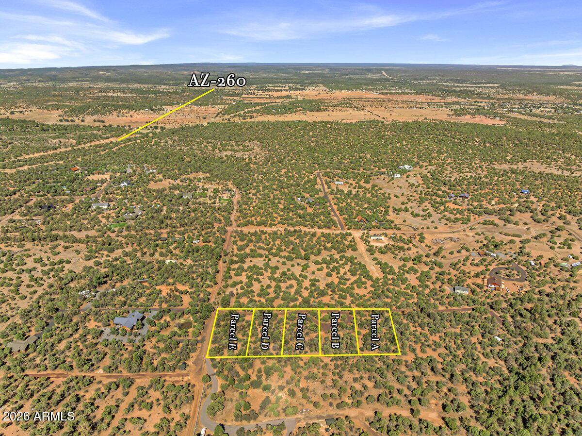 1853 Woolford Road Show Low, AZ 85901 - Photo 3 of 14 a view of an ocean
