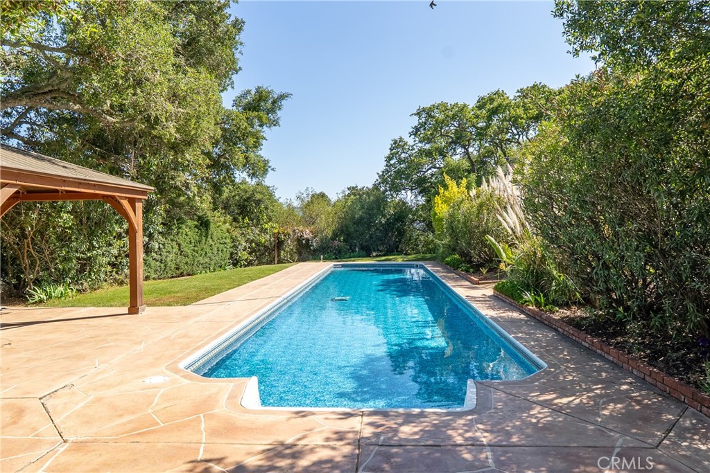 10885 San Marcos Road Atascadero, CA 93422 - Photo 40 of 63 Lap pool