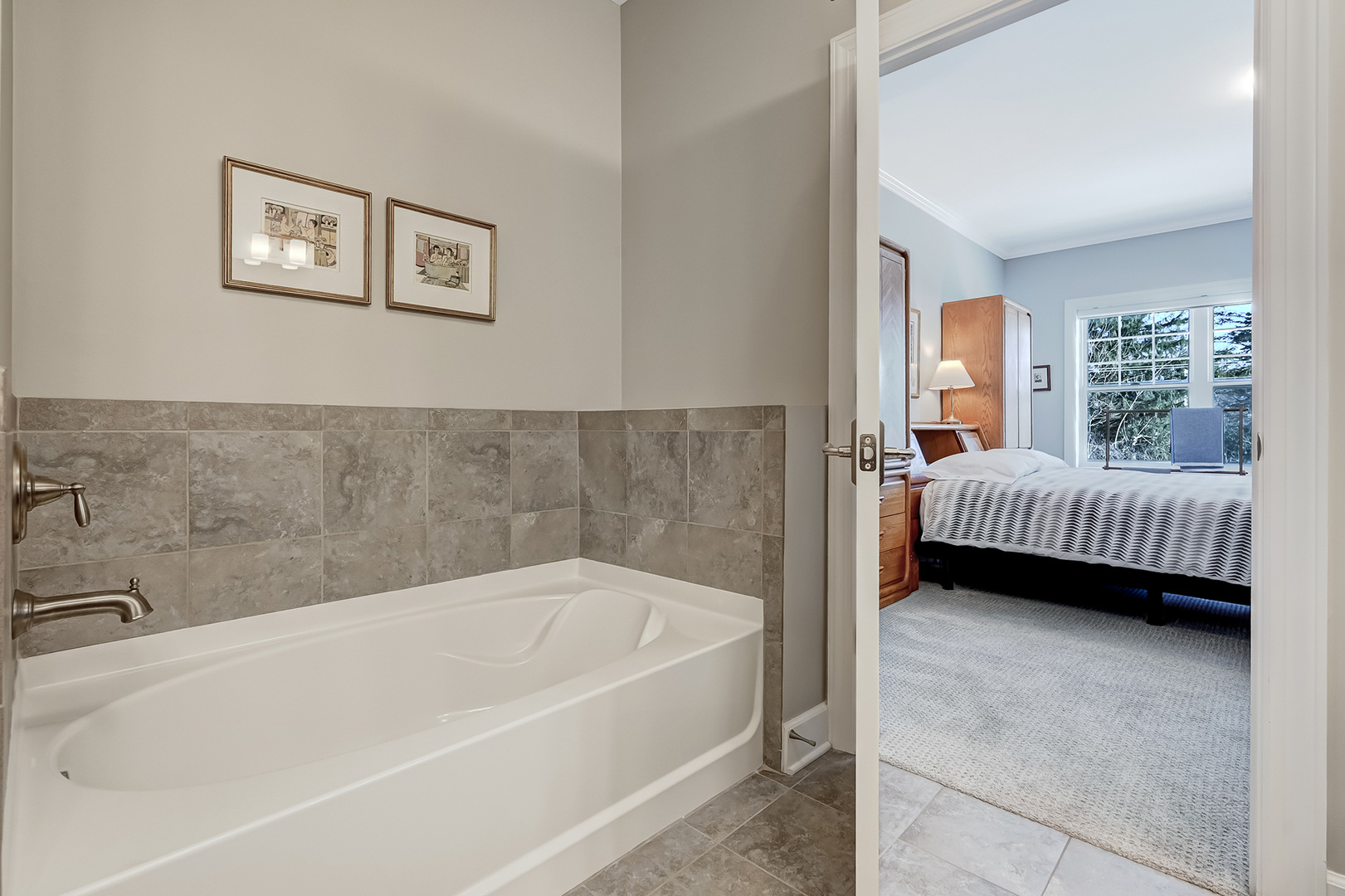 7 Kennedy Lane, Unit 201 Hinsdale, IL 60521 - Photo 19 of 30