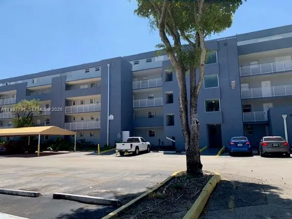 $1,950 | 9357 Fontainebleau Boulevard, Unit D303, Miami, FL 33172