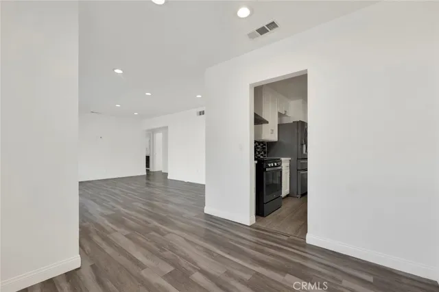 $879,000 | 13321 Blythe Street, North Hollywood, CA 91605