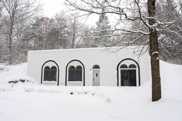 $179,000 | 4736 South Rolland Road, Blanchard, MI 49310