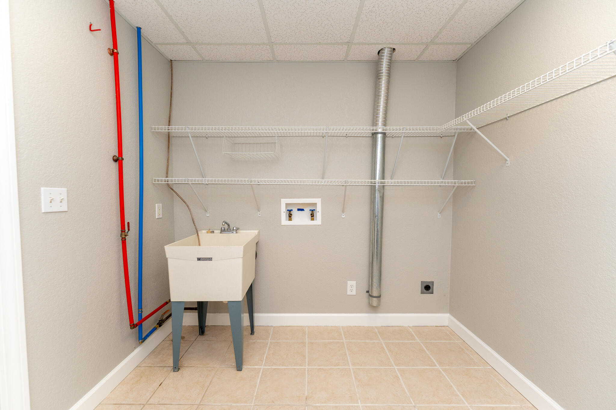 4736 South Rolland Road Blanchard, MI 49310 - Photo 19 of 30 4736SouthRollandRoad-33