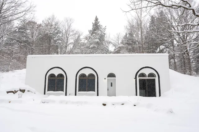 $179,000 | 4736 South Rolland Road, Blanchard, MI 49310