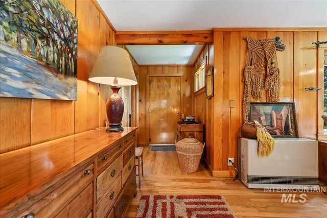 $1,175,000 | 806 High Valley Road, Cascade, ID 83611