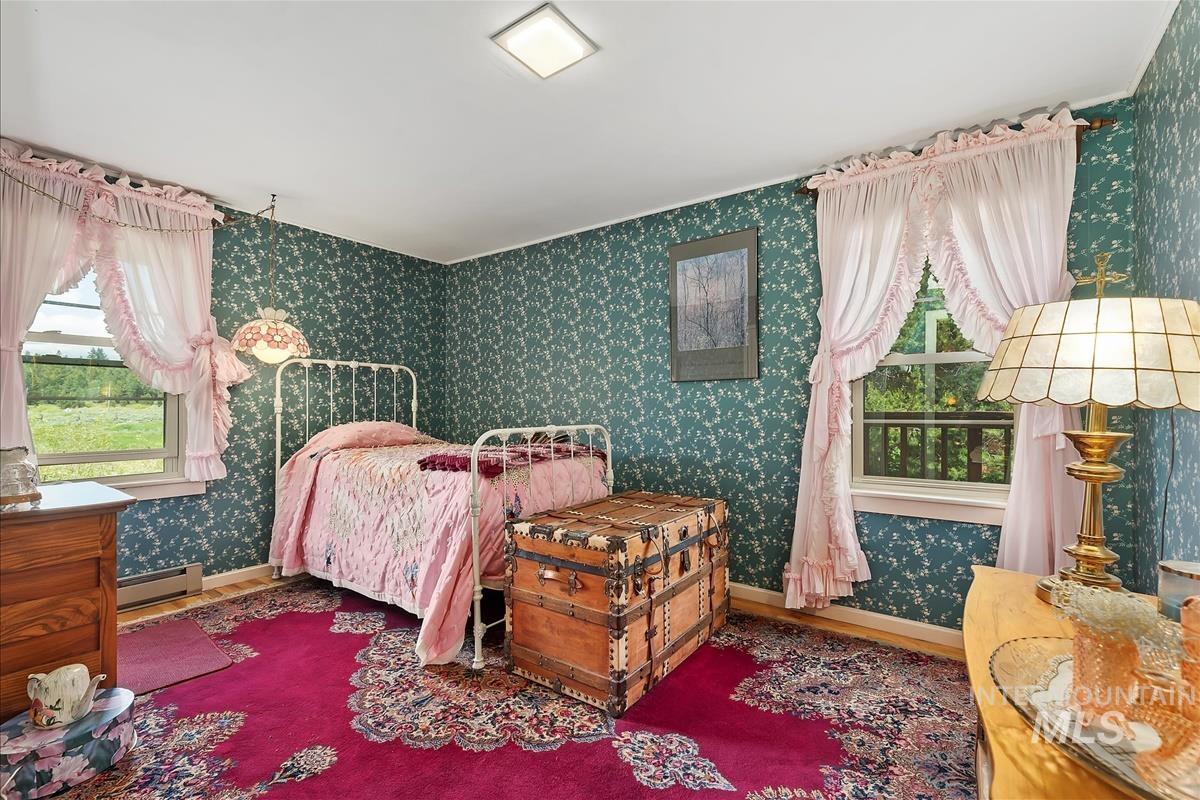 806 High Valley Road Cascade, ID 83611 - Photo 21 of 48