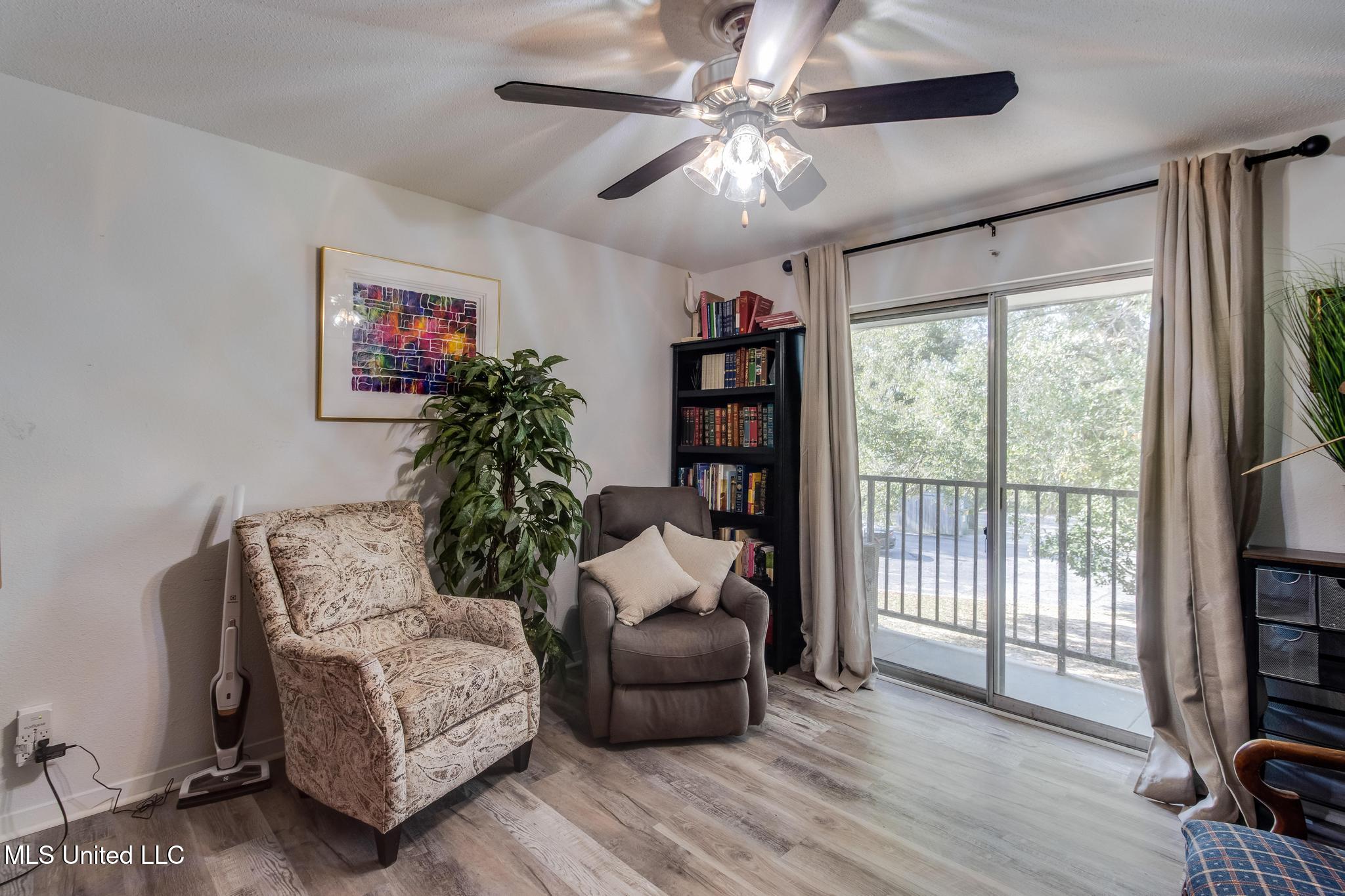 3230 Cumberland Road, Unit 107 Ocean Springs, MS 39564 - Photo 14 of 23 IMG_2285