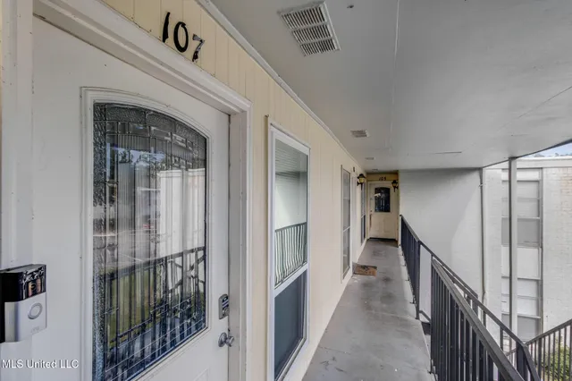 $158,000 | 3230 Cumberland Road, Unit 107, Ocean Springs, MS 39564