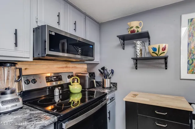 $158,000 | 3230 Cumberland Road, Unit 107, Ocean Springs, MS 39564