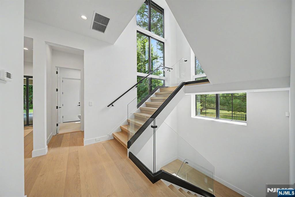 592 Piermont Road Demarest, NJ 07627 - Photo 13 of 50