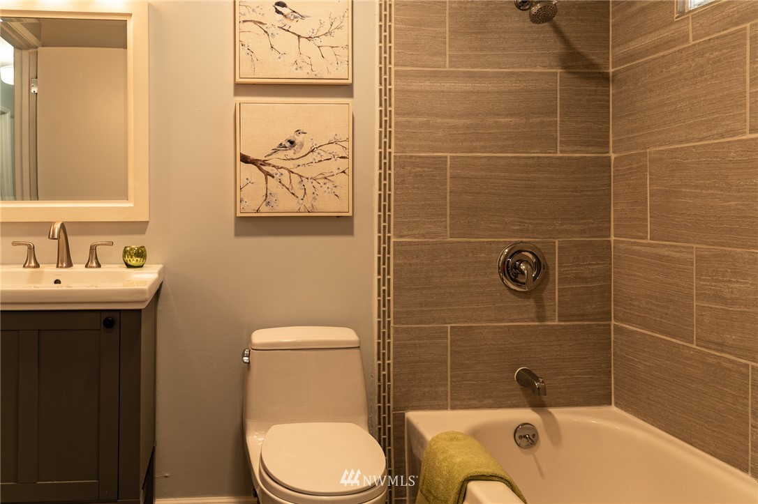 21812 2nd Avenue Southeast Bothell, WA 98021 - Photo 14 of 25 a bathroom with a sink toilet and shower