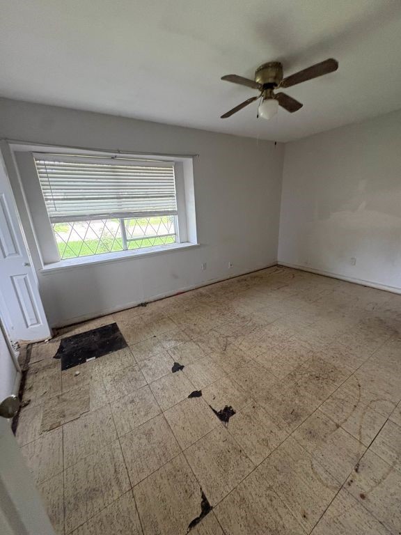 666 Overbluff Street Channelview, TX 77530 - Photo 12 of 16