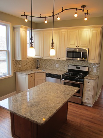 6441 West 26th Street Berwyn, IL 60402 - Photo 3 of 20