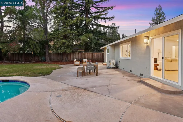 $1,995,000 | 209 Farm Hill Court, Danville, CA 94526