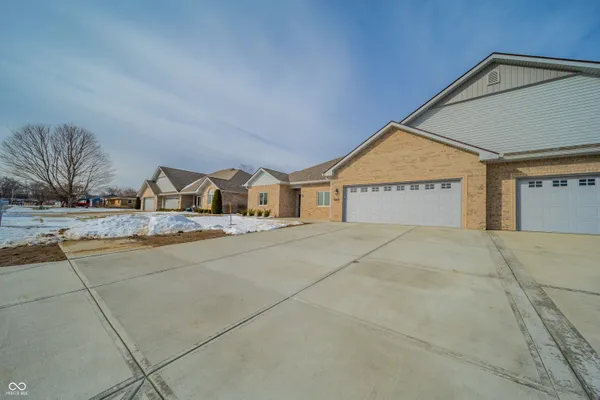$435,000 | 425 Janis Avenue, Pendleton, IN 46064