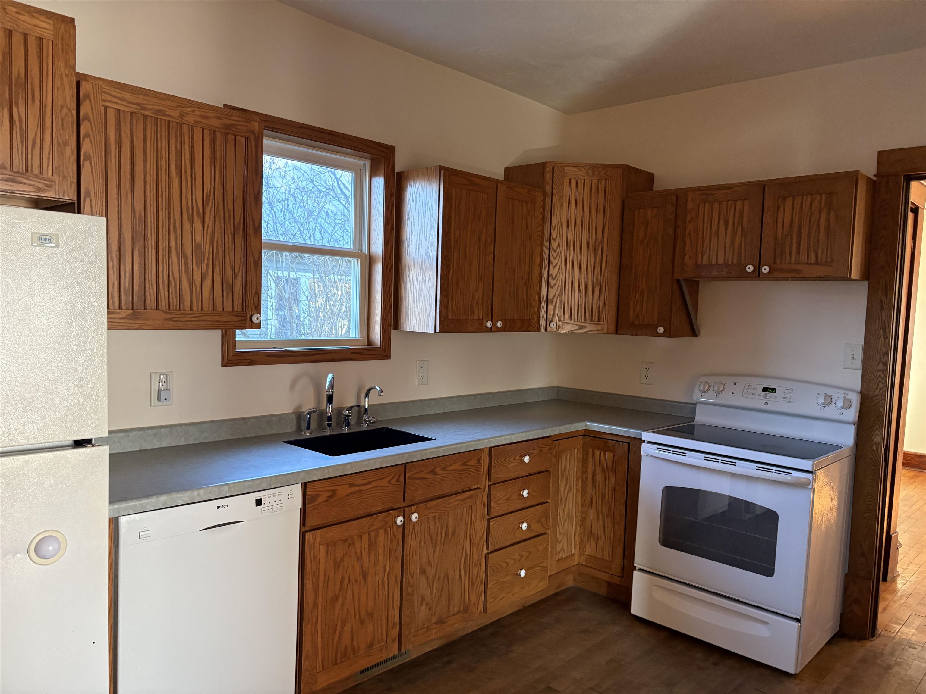 132 Reuter Avenue Rice Lake, WI 54868 - Photo 3 of 29