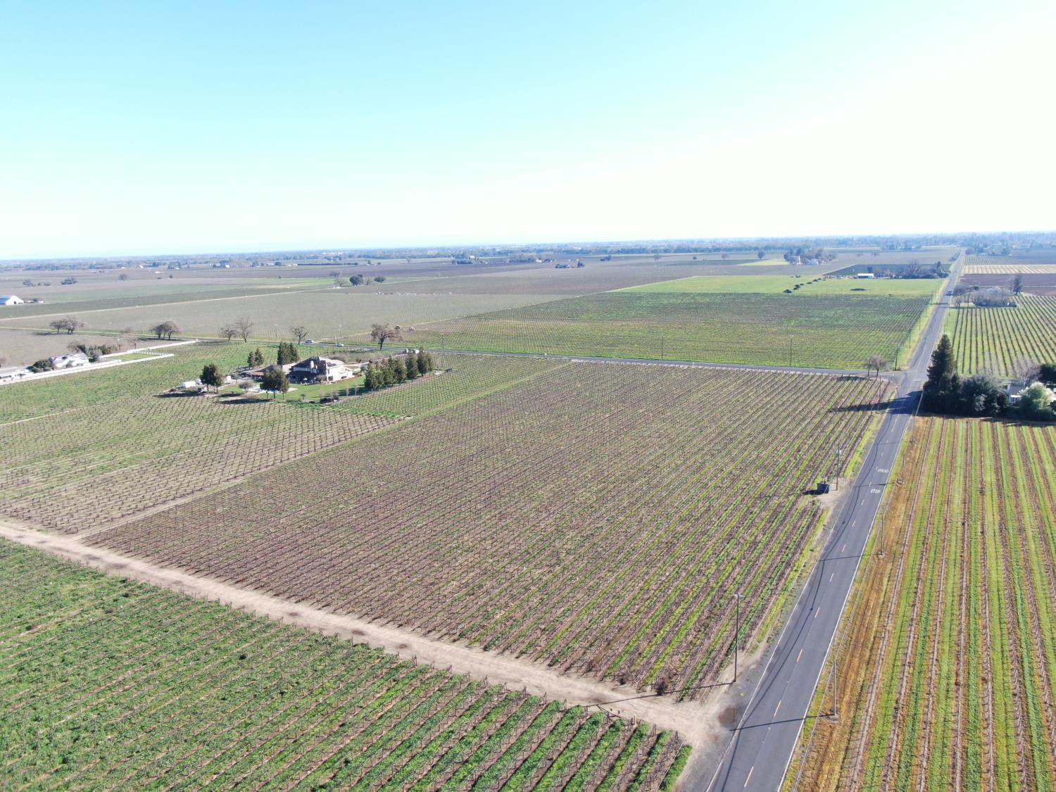 3155 West Woodbridge Road Lodi, CA 95242 - Photo 9 of 10