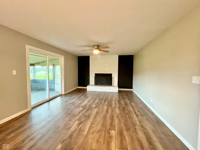 $292,000 | 15841 East 265 North, Columbus, IN 47203