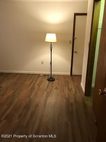 $1,000 | 1115 Wheeler Avenue, Unit 1L, Dunmore, PA 18510