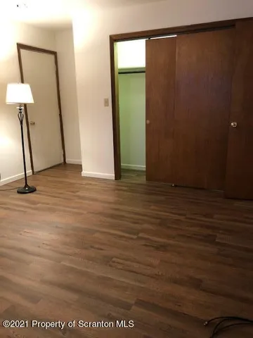 $1,000 | 1115 Wheeler Avenue, Unit 1L, Dunmore, PA 18510