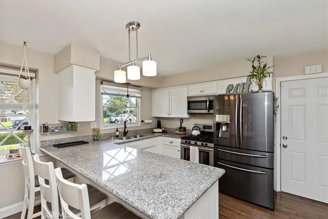 $719,900 | 5015 Treehill Place, Riverside, CA 92507