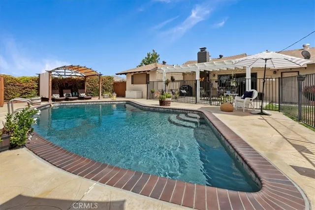 $719,900 | 5015 Treehill Place, Riverside, CA 92507