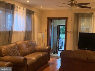 539 Arbor Road Yeadon, PA 19050 - Photo 10 of 46