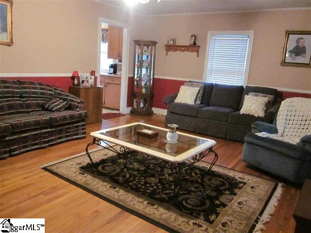 560 State Rd S-42-423 Enoree, SC 29335 - Photo 3 of 11