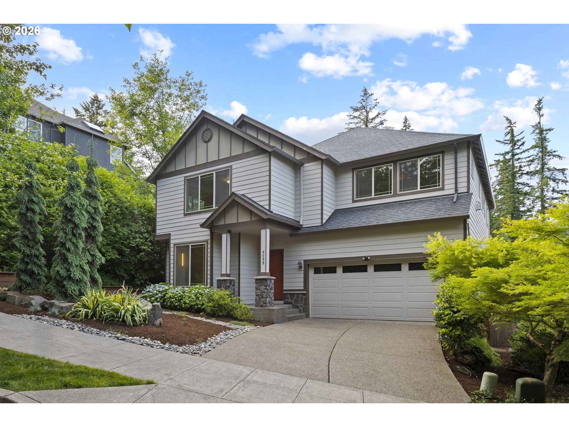 4035 Southwest Stephenson Street Portland, OR 97219 - Photo 2 of 48 Gallery Image 2