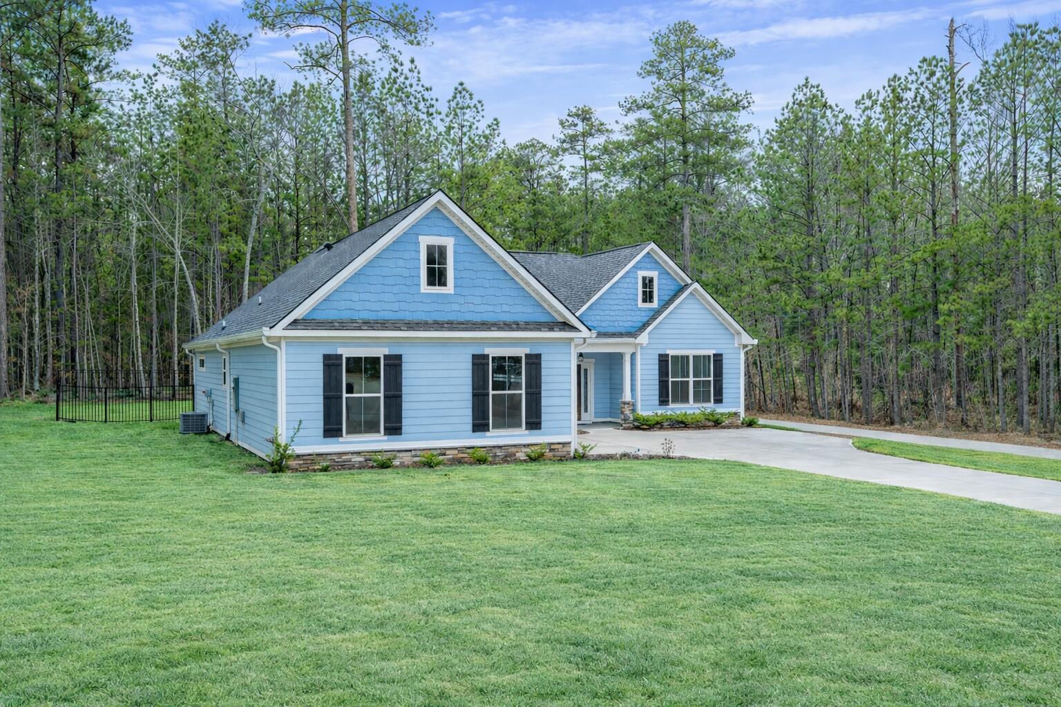 110 Evergreen Lane McCormick, SC 29835 - Photo 5 of 43 evergreen spring exterior