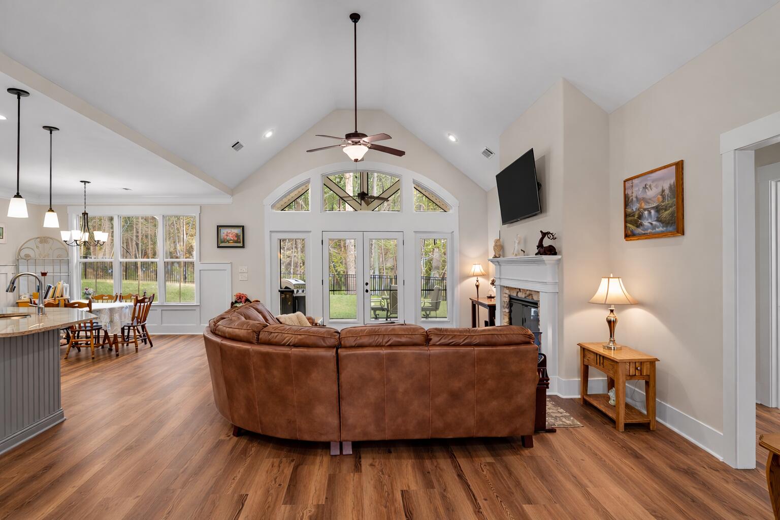 110 Evergreen Lane McCormick, SC 29835 - Photo 9 of 43 Spring Interior Evergreen