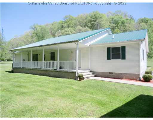 369 Harmons Creek Road Poca, WV 25159 - Photo 7 of 16 Exterior Front.