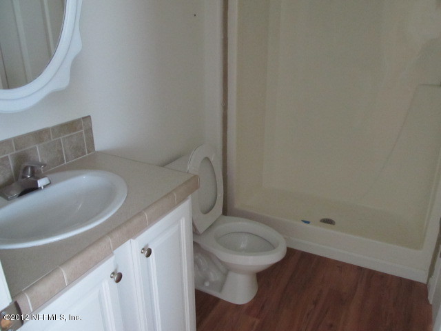 1690 Borrow Pit Road St. Johns, FL 32259 - Photo 11 of 19 Hall Bathroom