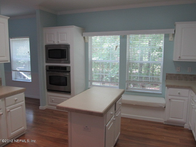 1690 Borrow Pit Road St. Johns, FL 32259 - Photo 5 of 19 Kitchen